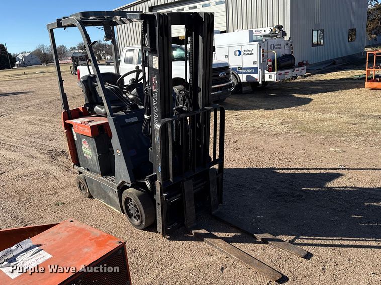 image for item DZ5188 Toyota 7FBCU18 forklift