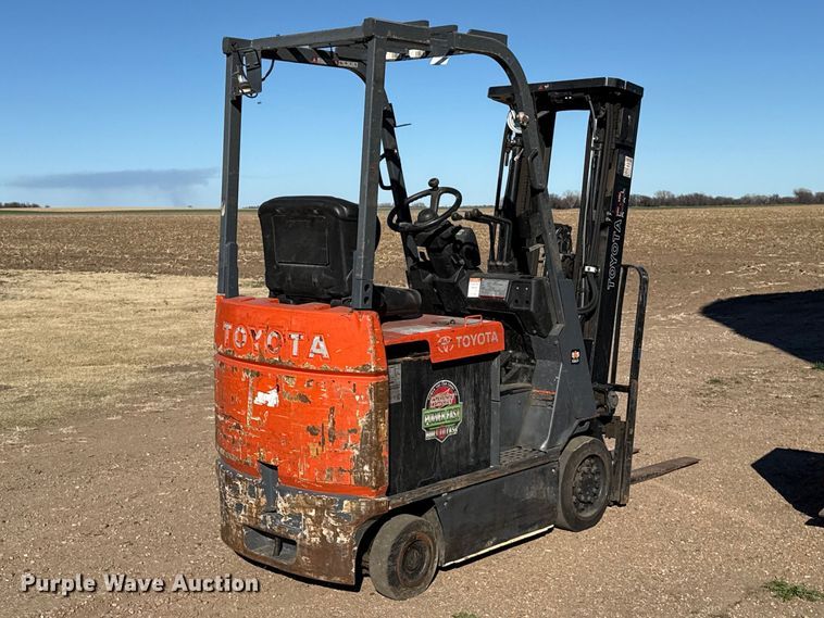 image for item DZ5188 Toyota 7FBCU18 forklift