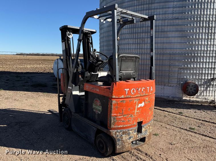 image for item DZ5188 Toyota 7FBCU18 forklift