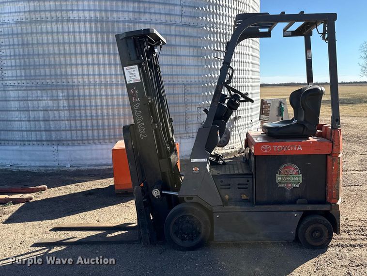 image for item DZ5188 Toyota 7FBCU18 forklift