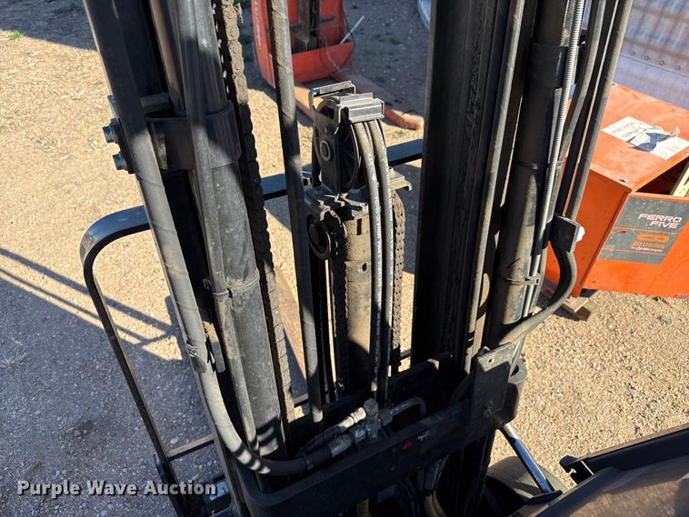 image for item DZ5188 Toyota 7FBCU18 forklift