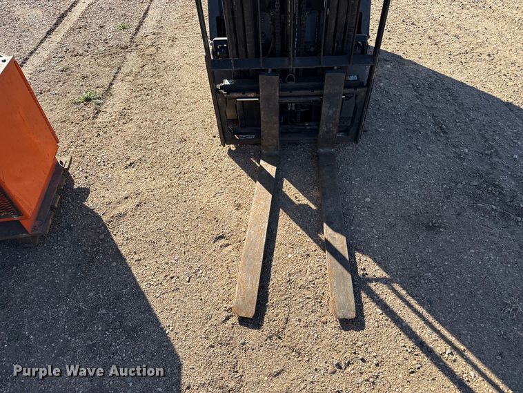 image for item DZ5188 Toyota 7FBCU18 forklift