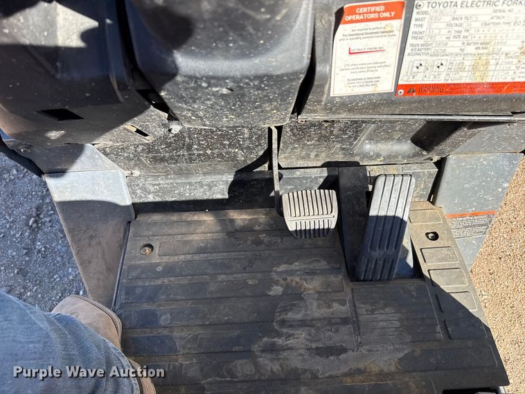 image for item DZ5188 Toyota 7FBCU18 forklift