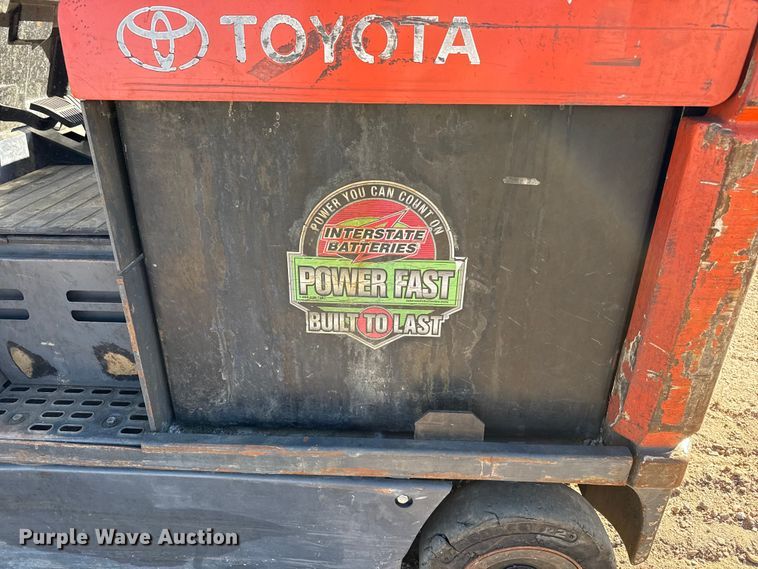 image for item DZ5188 Toyota 7FBCU18 forklift