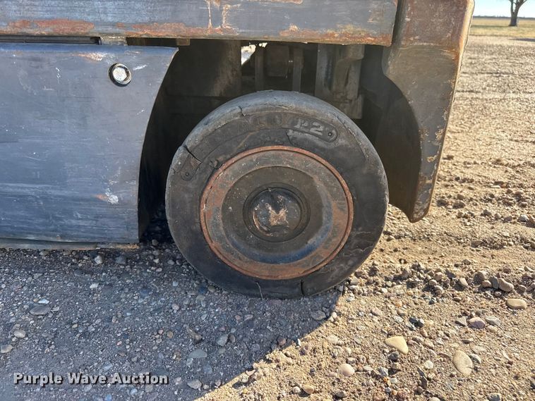 image for item DZ5188 Toyota 7FBCU18 forklift