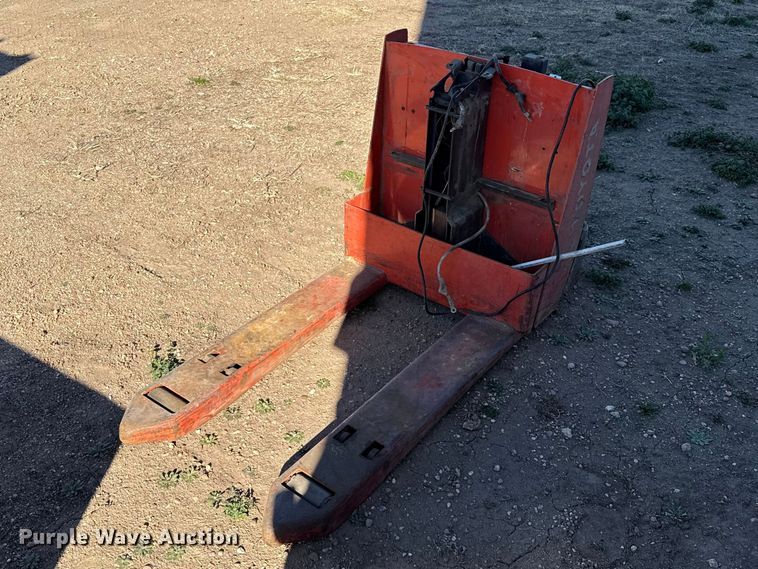 image for item DZ5188 Toyota 7FBCU18 forklift