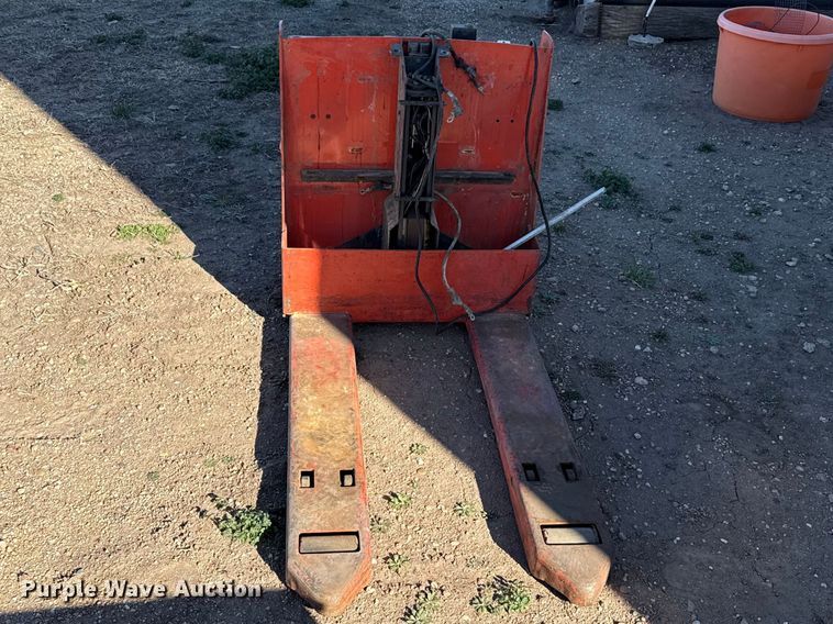 image for item DZ5188 Toyota 7FBCU18 forklift