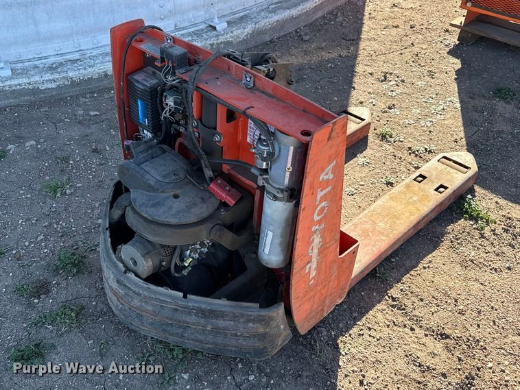 image for item DZ5188 Toyota 7FBCU18 forklift