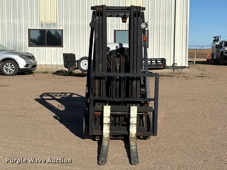 image for item DZ5190 Nissan MCP1F2A25LV forklift