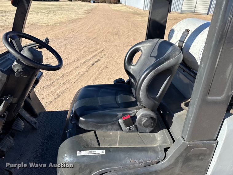 image for item DZ5190 Nissan MCP1F2A25LV forklift