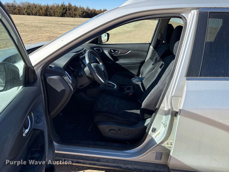 image for item DZ5192 2016 Nissan Rogue SUV