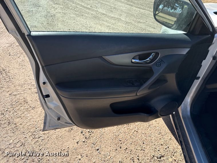 image for item DZ5192 2016 Nissan Rogue SUV