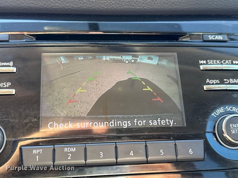 image for item DZ5192 2016 Nissan Rogue SUV