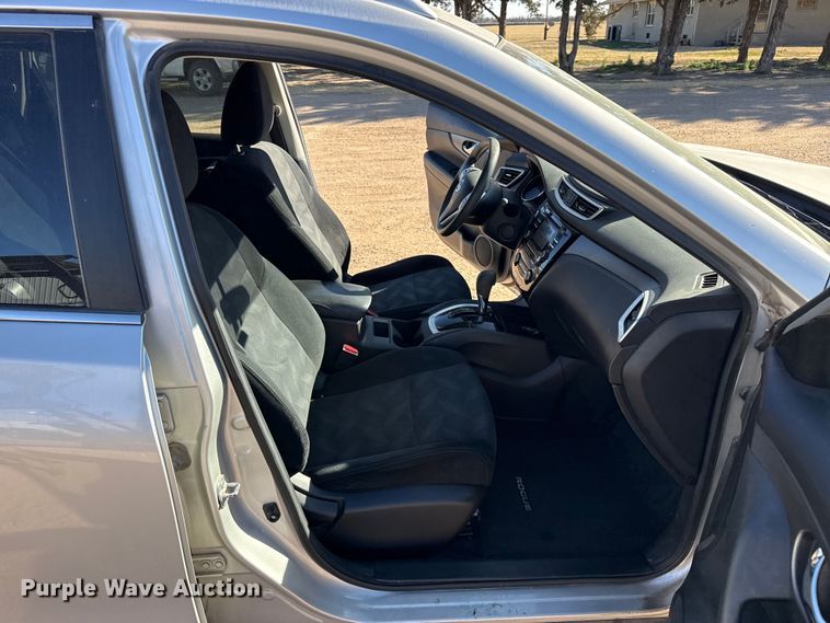 image for item DZ5192 2016 Nissan Rogue SUV