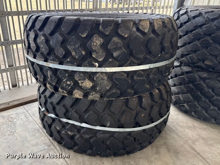 image for item DZ5220 (4) tires
