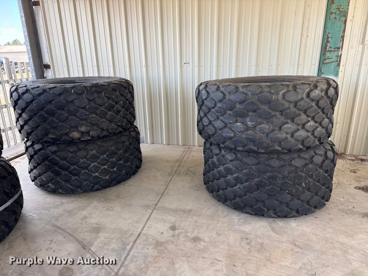 image for item DZ5221 (4) tires