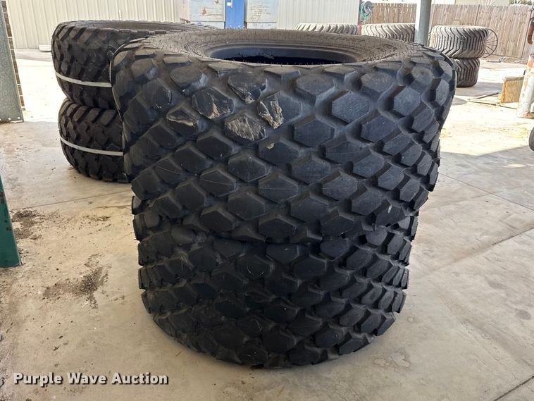 image for item DZ5221 (4) tires
