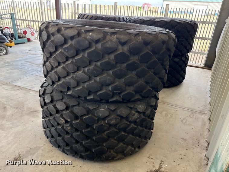 image for item DZ5221 (4) tires