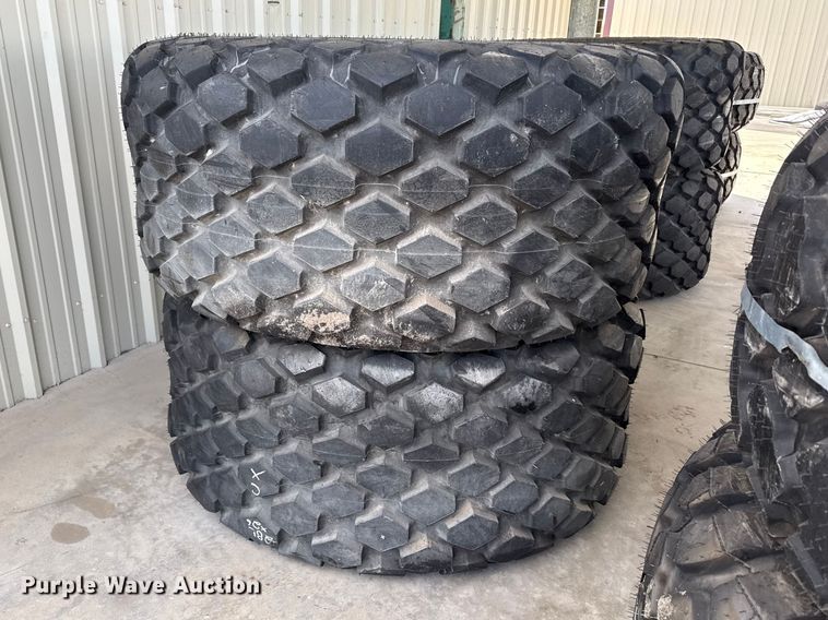 image for item DZ5221 (4) tires