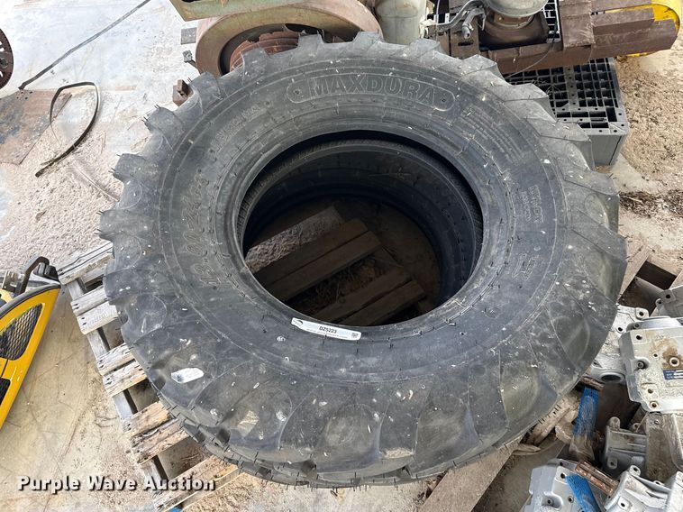 image for item DZ5223 (2) tires
