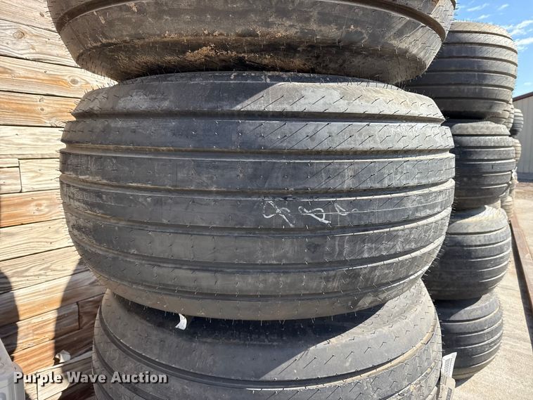 image for item DZ5225 (4) tires and wheels