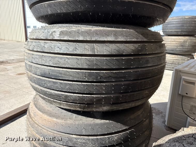 image for item DZ5225 (4) tires and wheels