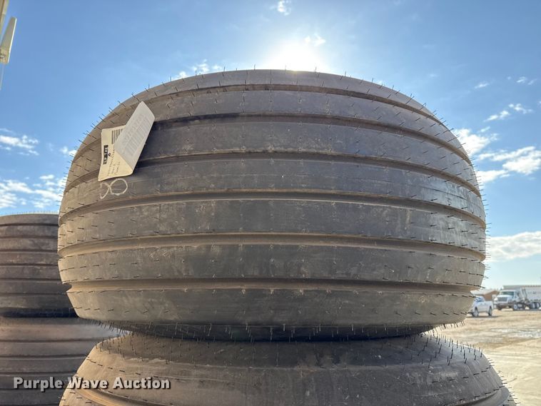 image for item DZ5226 (4) tires and wheels