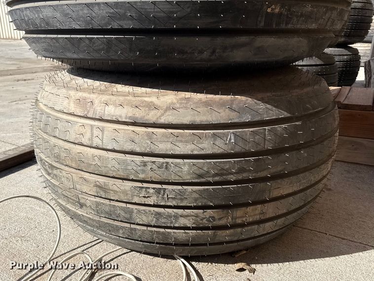 image for item DZ5227 (4) tires and wheels