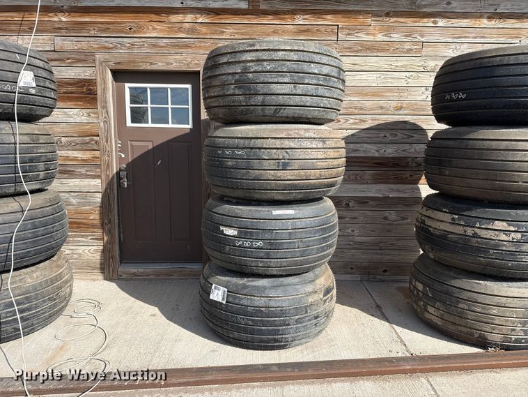 image for item DZ5228 (4) tires and wheels