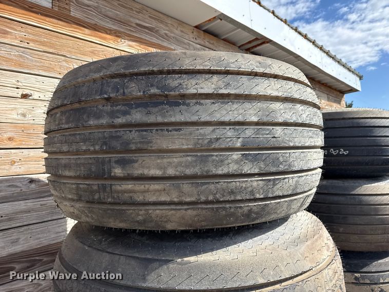 image for item DZ5228 (4) tires and wheels