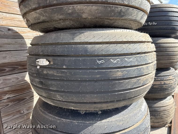 image for item DZ5228 (4) tires and wheels