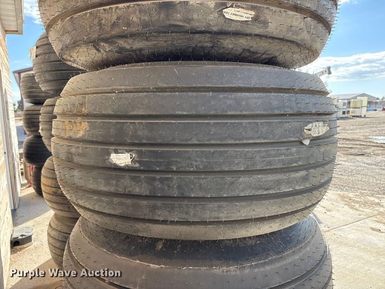 image for item DZ5228 (4) tires and wheels