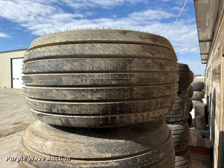 image for item DZ5228 (4) tires and wheels