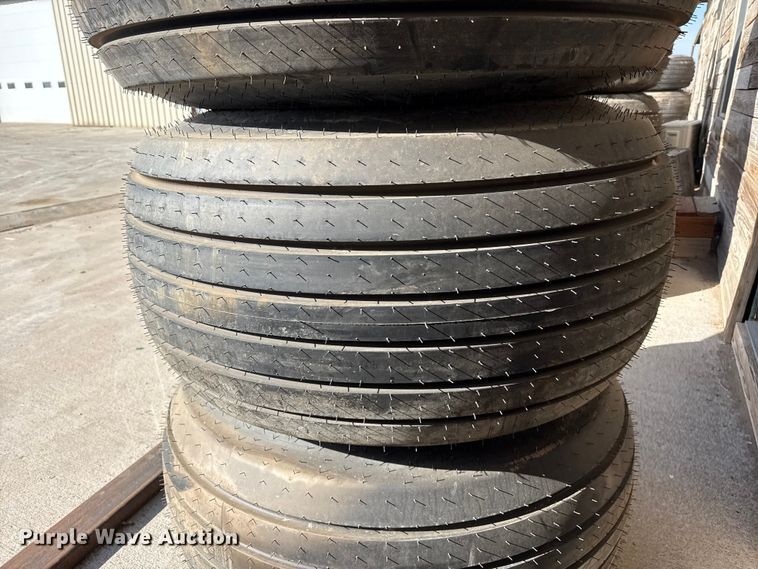 image for item DZ5228 (4) tires and wheels