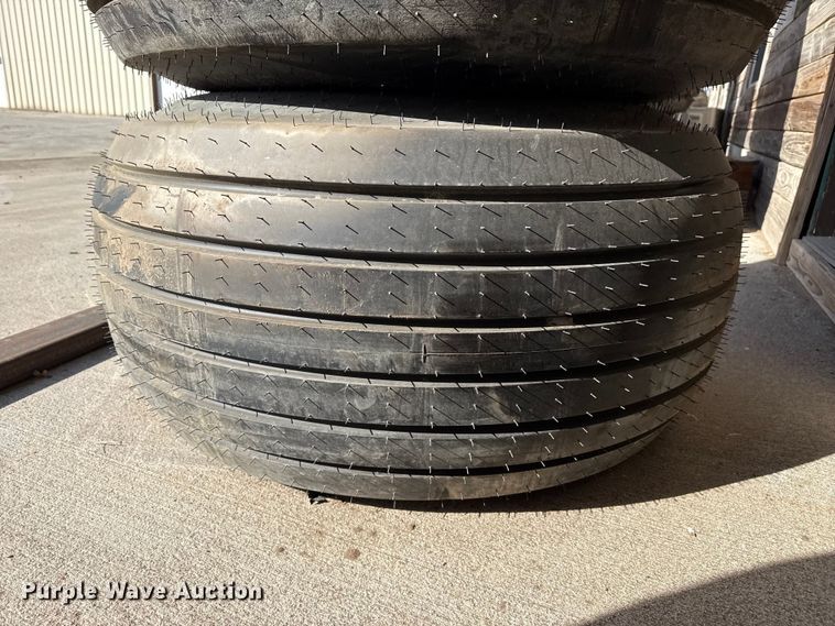 image for item DZ5228 (4) tires and wheels