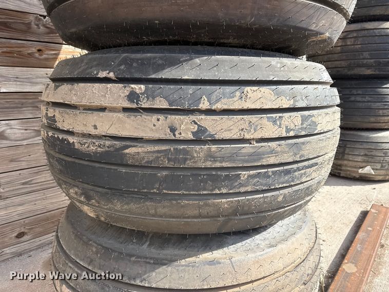 image for item DZ5229 (4) tires and wheels