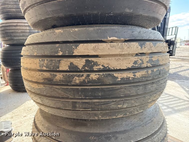 image for item DZ5229 (4) tires and wheels