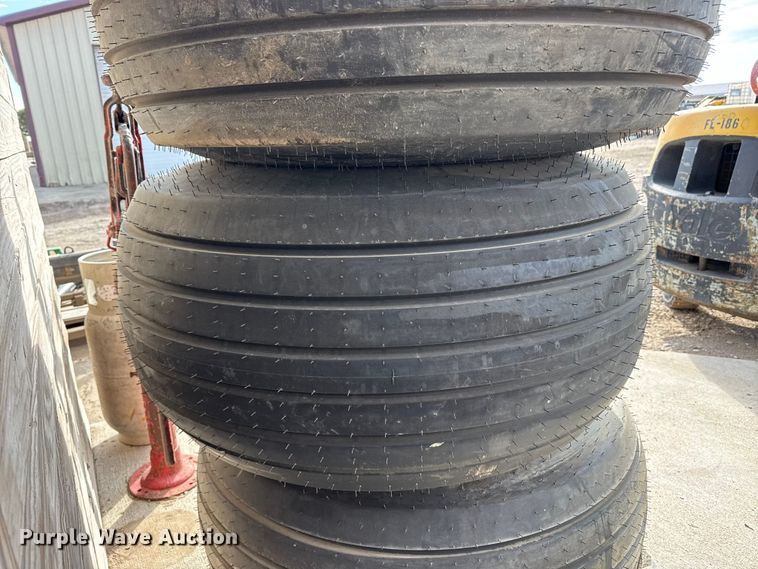 image for item DZ5230 (4) tires and wheels