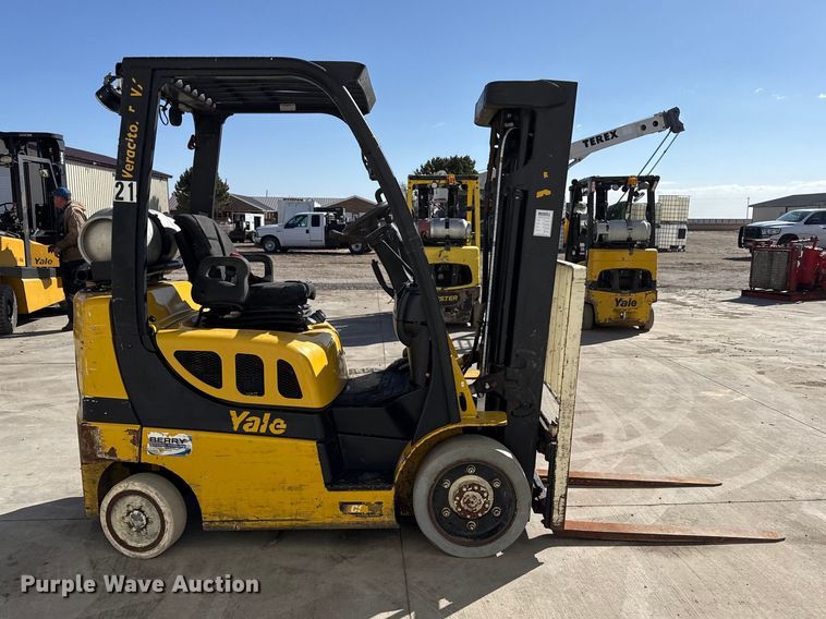 image for item DZ5232 Yale GLC050VXNESE083 forklift