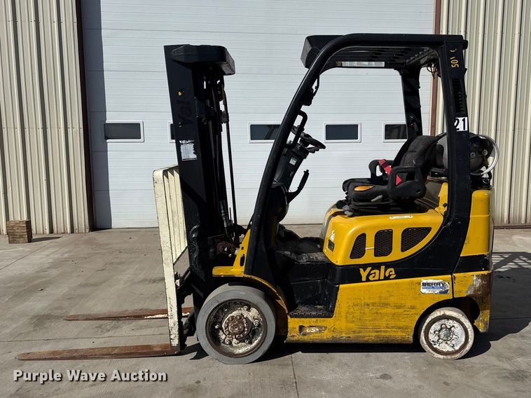 image for item DZ5232 Yale GLC050VXNESE083 forklift