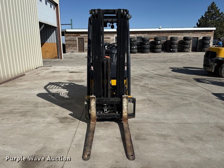 image for item DZ5234 Yale GLC040SVSVXNESE082 forklift