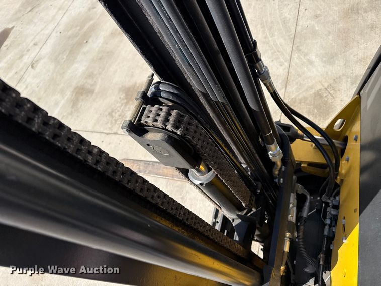 image for item DZ5234 Yale GLC040SVSVXNESE082 forklift