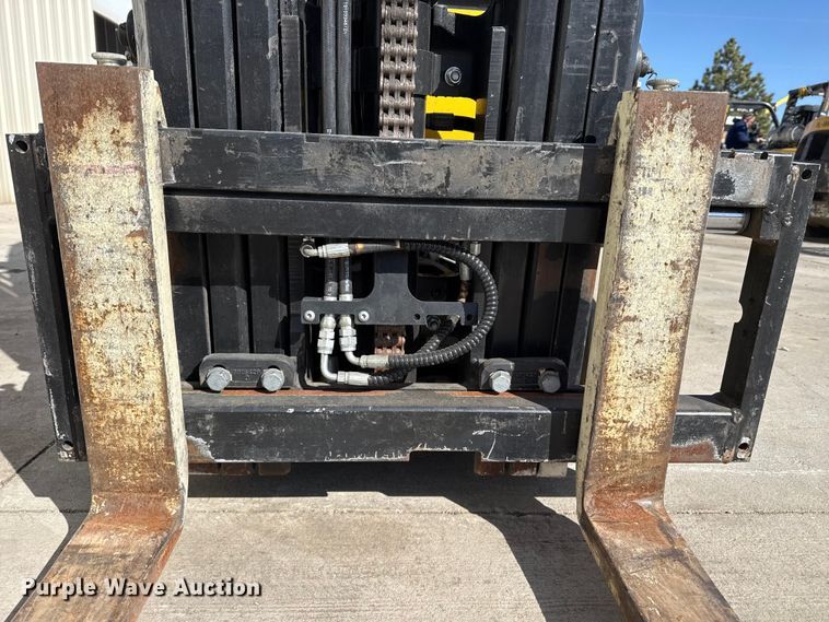 image for item DZ5234 Yale GLC040SVSVXNESE082 forklift