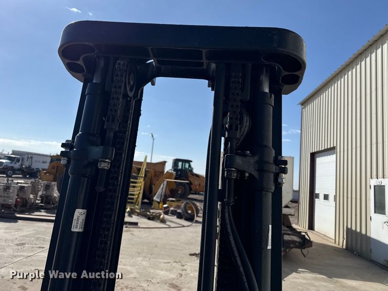 image for item DZ5234 Yale GLC040SVSVXNESE082 forklift