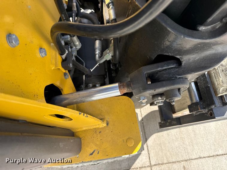 image for item DZ5234 Yale GLC040SVSVXNESE082 forklift