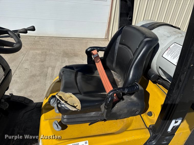 image for item DZ5234 Yale GLC040SVSVXNESE082 forklift