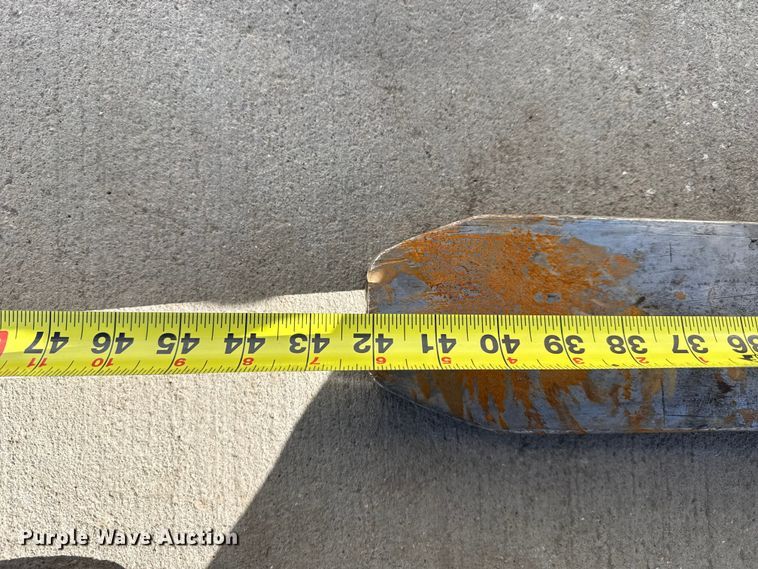 image for item DZ5235 Yale GLC050VXNEAE083 forklift