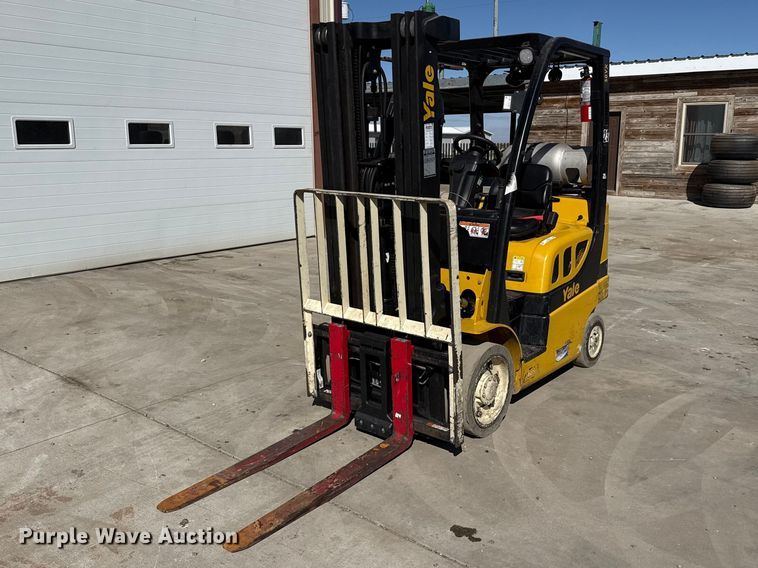 image for item DZ5236 Yale GLC050VXNEAE085 forklift
