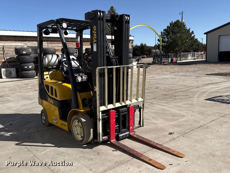 image for item DZ5236 Yale GLC050VXNEAE085 forklift