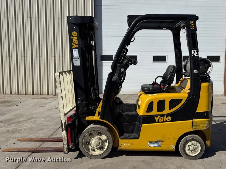 image for item DZ5236 Yale GLC050VXNEAE085 forklift